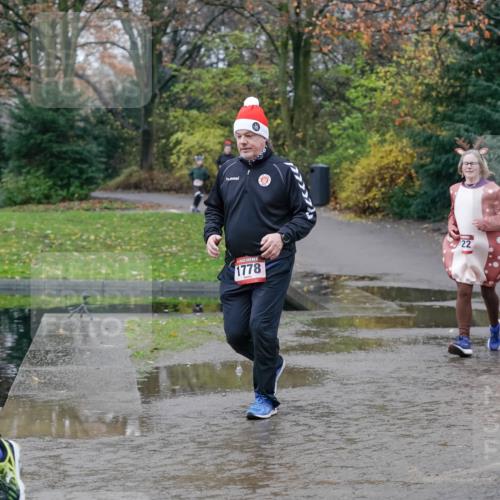 07.12.2025 - St. Pauli X-Mass-Run No. 15 Michael Burmester http://msf.ph/oto/9403264 07.12.2025 10:46:07 Laufen 2773, 112, 1186, 22, 1778 meine-sportfotos.de