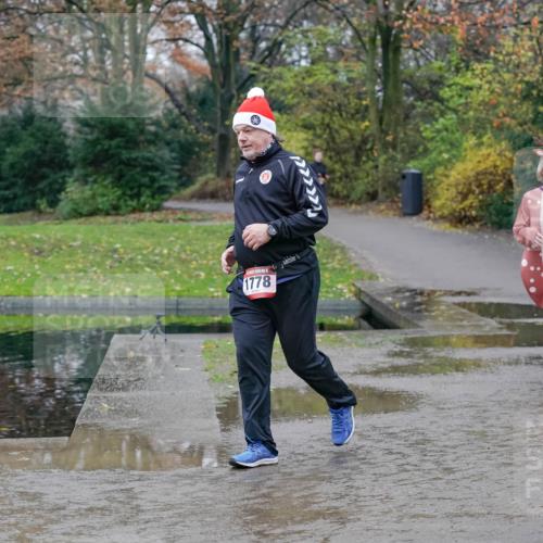 07.12.2025 - St. Pauli X-Mass-Run No. 15 Michael Burmester http://msf.ph/oto/9403267 07.12.2025 10:46:07 Laufen 1778, 2773, 122, 411 meine-sportfotos.de