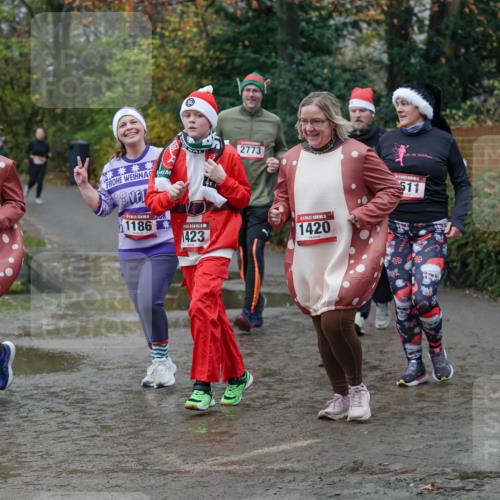 07.12.2025 - St. Pauli X-Mass-Run No. 15 Michael Burmester http://msf.ph/oto/9403273 07.12.2025 10:46:09 Laufen 22, 1186, 15, 1423, 2773, 15, 1420, 511, 1502 meine-sportfotos.de