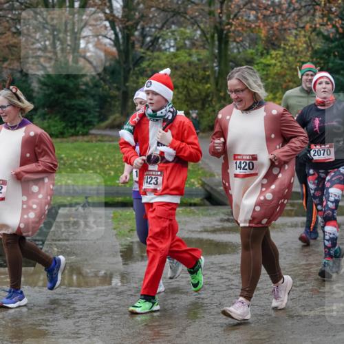 07.12.2025 - St. Pauli X-Mass-Run No. 15 Michael Burmester http://msf.ph/oto/9403276 07.12.2025 10:46:10 Laufen 15, 15, 1423, 15, 1420, 2070, 1511 meine-sportfotos.de