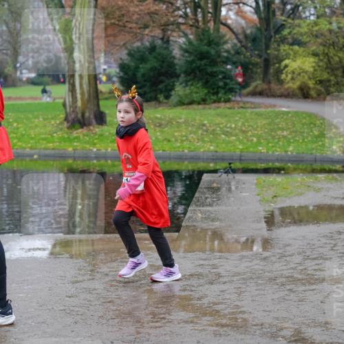 07.12.2025 - St. Pauli X-Mass-Run No. 15 Michael Burmester http://msf.ph/oto/9403295 07.12.2025 10:46:16 Laufen  meine-sportfotos.de