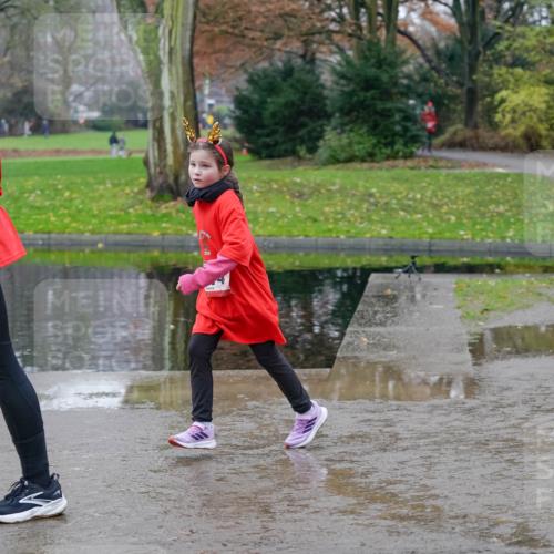 07.12.2025 - St. Pauli X-Mass-Run No. 15 Michael Burmester http://msf.ph/oto/9403296 07.12.2025 10:46:16 Laufen  meine-sportfotos.de