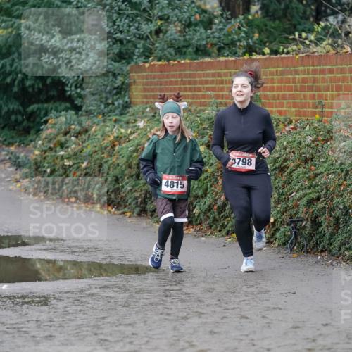 07.12.2025 - St. Pauli X-Mass-Run No. 15 Michael Burmester http://msf.ph/oto/9403298 07.12.2025 10:46:18 Laufen 4815, 798 meine-sportfotos.de