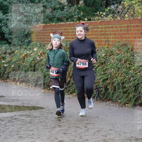 07.12.2025 - St. Pauli X-Mass-Run No. 15 Michael Burmester http://msf.ph/oto/9403300 07.12.2025 10:46:18 Laufen 481, 798 meine-sportfotos.de