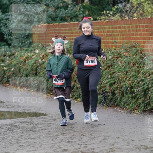 07.12.2025 - St. Pauli X-Mass-Run No. 15 Michael Burmester http://msf.ph/oto/9403301 07.12.2025 10:46:18 Laufen 4815, 4798 meine-sportfotos.de