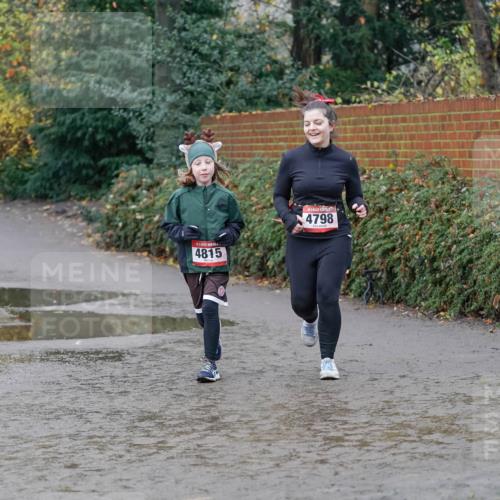 07.12.2025 - St. Pauli X-Mass-Run No. 15 Michael Burmester http://msf.ph/oto/9403302 07.12.2025 10:46:19 Laufen 4815, 4798 meine-sportfotos.de