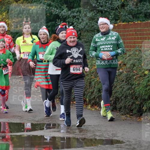 07.12.2025 - St. Pauli X-Mass-Run No. 15 Michael Burmester http://msf.ph/oto/9403309 07.12.2025 10:46:33 Laufen 114, 114, 694 meine-sportfotos.de