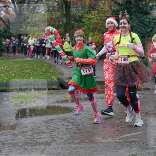07.12.2025 - St. Pauli X-Mass-Run No. 15 Michael Burmester http://msf.ph/oto/9403331 07.12.2025 10:46:40 Laufen 1147, 1146, 696 meine-sportfotos.de