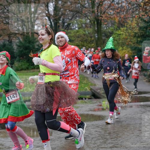 07.12.2025 - St. Pauli X-Mass-Run No. 15 Michael Burmester http://msf.ph/oto/9403335 07.12.2025 10:46:41 Laufen 5, 1147, 1, 5, 146 meine-sportfotos.de