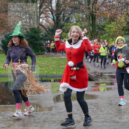 07.12.2025 - St. Pauli X-Mass-Run No. 15 Michael Burmester http://msf.ph/oto/9403338 07.12.2025 10:46:43 Laufen 30, 942 meine-sportfotos.de
