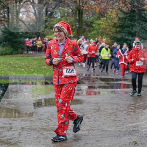 07.12.2025 - St. Pauli X-Mass-Run No. 15 Michael Burmester http://msf.ph/oto/9403344 07.12.2025 10:46:44 Laufen 695, 942, 946 meine-sportfotos.de