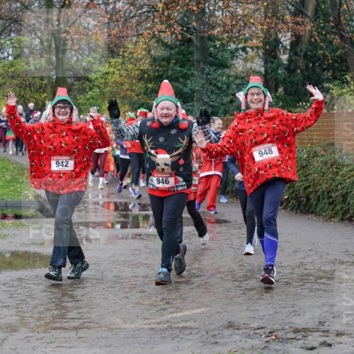 07.12.2025 - St. Pauli X-Mass-Run No. 15 Michael Burmester http://msf.ph/oto/9403350 07.12.2025 10:46:46 Laufen 942, 946, 948 meine-sportfotos.de