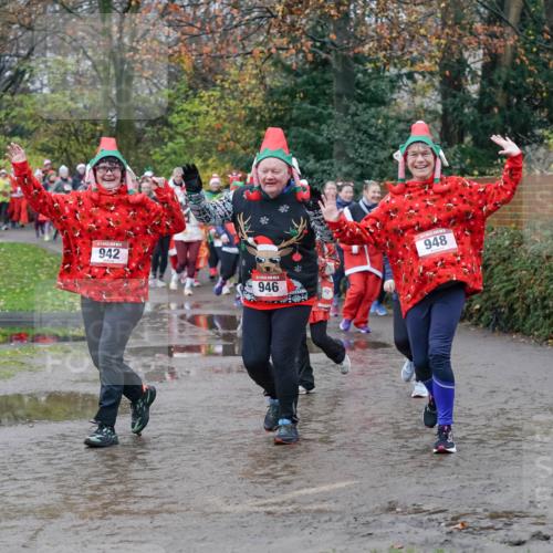 07.12.2025 - St. Pauli X-Mass-Run No. 15 Michael Burmester http://msf.ph/oto/9403351 07.12.2025 10:46:46 Laufen 942, 948, 946 meine-sportfotos.de