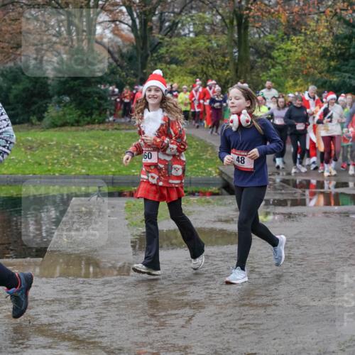 07.12.2025 - St. Pauli X-Mass-Run No. 15 Michael Burmester http://msf.ph/oto/9403359 07.12.2025 10:46:48 Laufen 60, 48, 1700, 800, 1175 meine-sportfotos.de