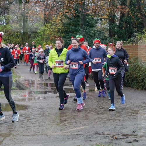 07.12.2025 - St. Pauli X-Mass-Run No. 15 Michael Burmester http://msf.ph/oto/9403366 07.12.2025 10:46:51 Laufen 46, 619, 1703, 1703, 1175, 4794, 1178 meine-sportfotos.de
