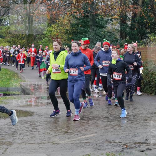 07.12.2025 - St. Pauli X-Mass-Run No. 15 Michael Burmester http://msf.ph/oto/9403368 07.12.2025 10:46:51 Laufen 1703, 1175, 4794, 1178, 96 meine-sportfotos.de