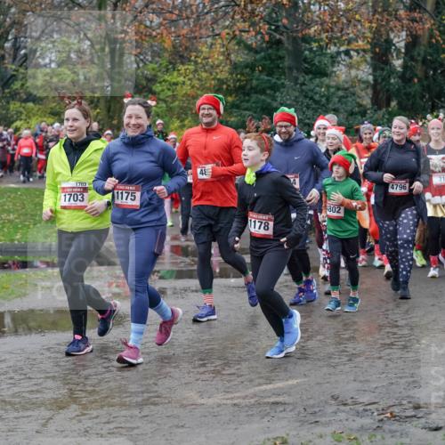 07.12.2025 - St. Pauli X-Mass-Run No. 15 Michael Burmester http://msf.ph/oto/9403369 07.12.2025 10:46:52 Laufen 1703, 1703, 1175, 48, 1178, 802, 4796, 31 meine-sportfotos.de