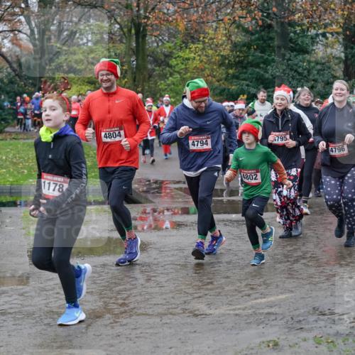 07.12.2025 - St. Pauli X-Mass-Run No. 15 Michael Burmester http://msf.ph/oto/9403374 07.12.2025 10:46:53 Laufen 175, 1178, 4804, 4794, 4802, 795, 31, 4796 meine-sportfotos.de