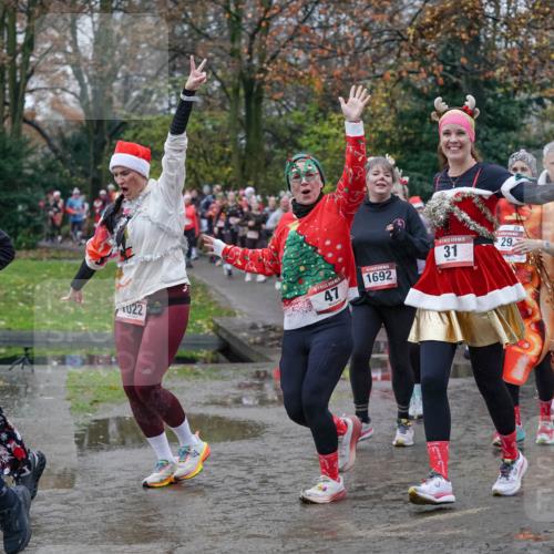 07.12.2025 - St. Pauli X-Mass-Run No. 15 Michael Burmester http://msf.ph/oto/9403389 07.12.2025 10:46:56 Laufen 796, 022, 47, 1692, 5, 31, 29, 338 meine-sportfotos.de