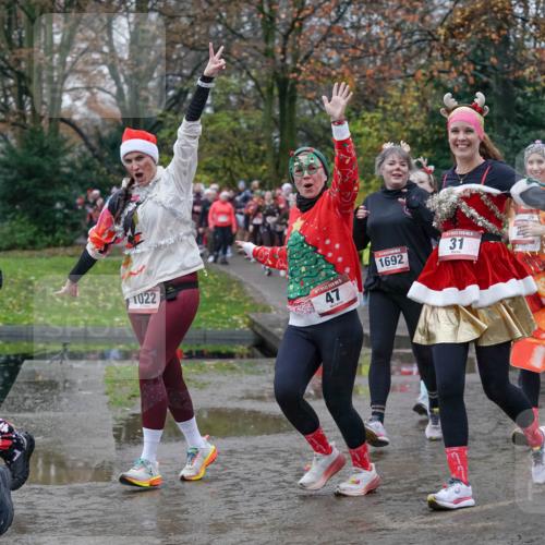 07.12.2025 - St. Pauli X-Mass-Run No. 15 Michael Burmester http://msf.ph/oto/9403390 07.12.2025 10:46:56 Laufen 5, 1022, 15, 47, 1692, 15, 31, 33 meine-sportfotos.de