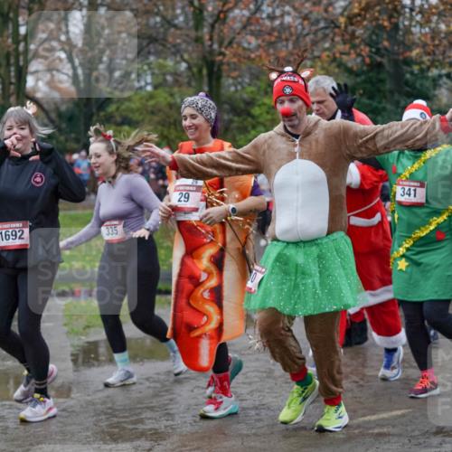 07.12.2025 - St. Pauli X-Mass-Run No. 15 Michael Burmester http://msf.ph/oto/9403397 07.12.2025 10:46:57 Laufen 29, 1692, 335, 341, 1525 meine-sportfotos.de