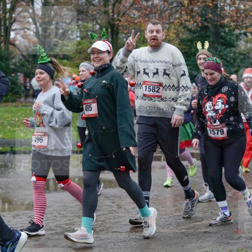 07.12.2025 - St. Pauli X-Mass-Run No. 15 Michael Burmester http://msf.ph/oto/9403413 07.12.2025 10:47:01 Laufen 05, 496, 495, 5, 1582, 5, 1579 meine-sportfotos.de