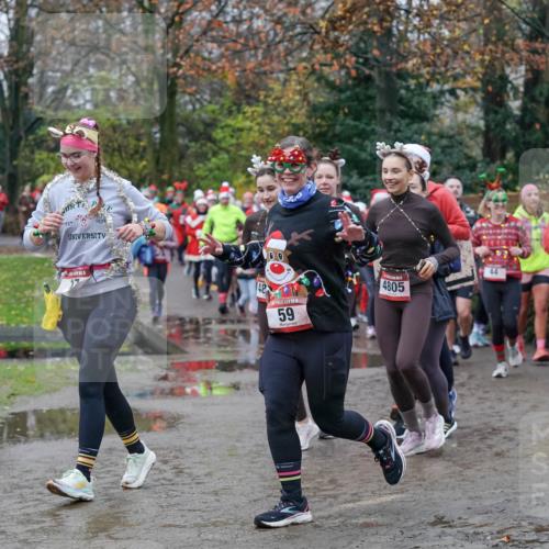 07.12.2025 - St. Pauli X-Mass-Run No. 15 Michael Burmester http://msf.ph/oto/9403441 07.12.2025 10:47:07 Laufen 59, 4805, 44 meine-sportfotos.de