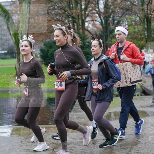 07.12.2025 - St. Pauli X-Mass-Run No. 15 Michael Burmester http://msf.ph/oto/9403450 07.12.2025 10:47:09 Laufen 10, 05, 405, 006, 1141 meine-sportfotos.de