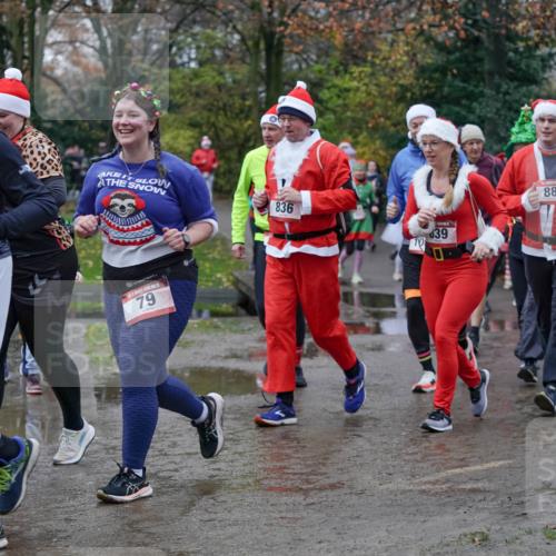 07.12.2025 - St. Pauli X-Mass-Run No. 15 Michael Burmester http://msf.ph/oto/9403472 07.12.2025 10:47:15 Laufen 67, 5, 79, 836, 39, 10, 888, 1609 meine-sportfotos.de