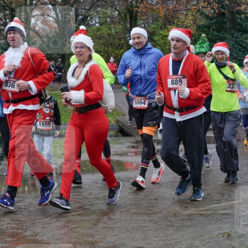 07.12.2025 - St. Pauli X-Mass-Run No. 15 Michael Burmester http://msf.ph/oto/9403478 07.12.2025 10:47:16 Laufen 836, 1805, 1064, 5, 888, 2371, 1609, 218 meine-sportfotos.de