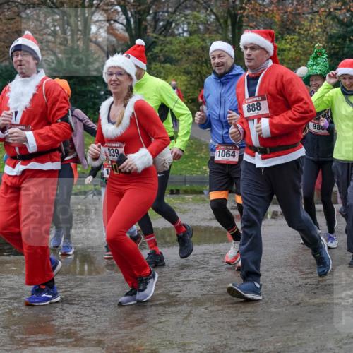 07.12.2025 - St. Pauli X-Mass-Run No. 15 Michael Burmester http://msf.ph/oto/9403480 07.12.2025 10:47:17 Laufen 839, 15, 1064, 15, 888, 980, 2371, 1609 meine-sportfotos.de