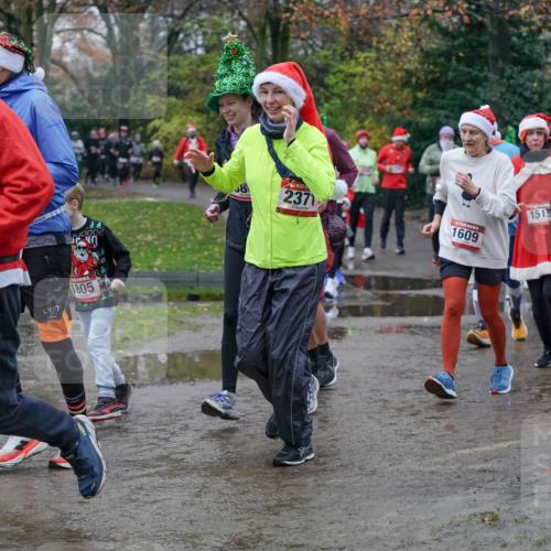 07.12.2025 - St. Pauli X-Mass-Run No. 15 Michael Burmester http://msf.ph/oto/9403483 07.12.2025 10:47:17 Laufen 888, 1805, 98, 2371, 1519, 1609 meine-sportfotos.de