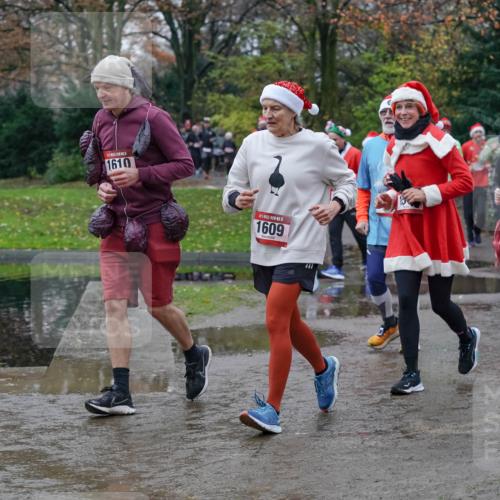07.12.2025 - St. Pauli X-Mass-Run No. 15 Michael Burmester http://msf.ph/oto/9403490 07.12.2025 10:47:19 Laufen 1610, 15, 1609, 1627, 15, 1518 meine-sportfotos.de