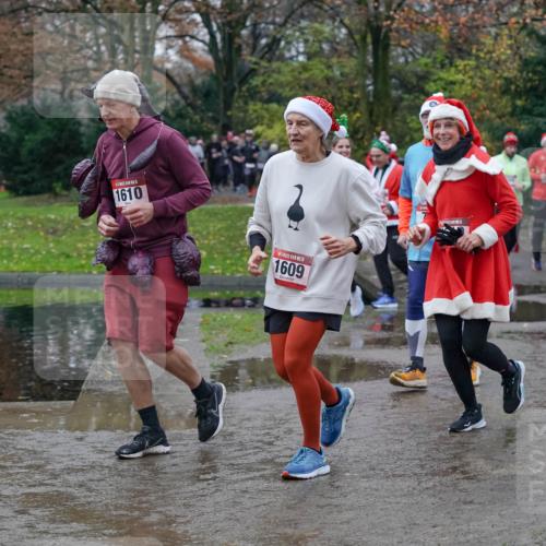 07.12.2025 - St. Pauli X-Mass-Run No. 15 Michael Burmester http://msf.ph/oto/9403491 07.12.2025 10:47:19 Laufen 1610, 1609, 16, 15, 1518 meine-sportfotos.de