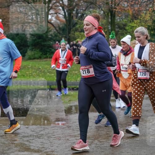 07.12.2025 - St. Pauli X-Mass-Run No. 15 Michael Burmester http://msf.ph/oto/9403500 07.12.2025 10:47:21 Laufen 718, 1302, 15, 218, 5, 720, 1800, 81 meine-sportfotos.de