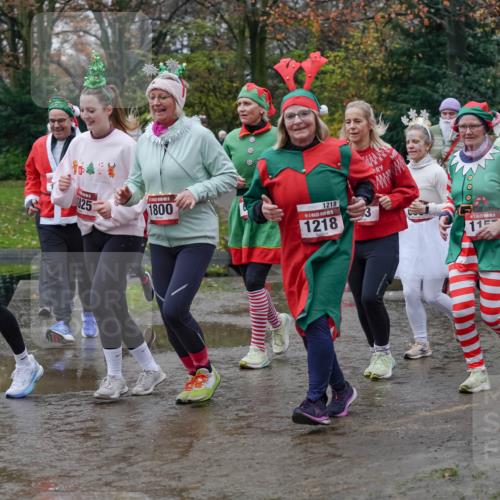 07.12.2025 - St. Pauli X-Mass-Run No. 15 Michael Burmester http://msf.ph/oto/9403509 07.12.2025 10:47:23 Laufen 825, 1800, 1218, 5, 1218, 115, 246, 1711 meine-sportfotos.de