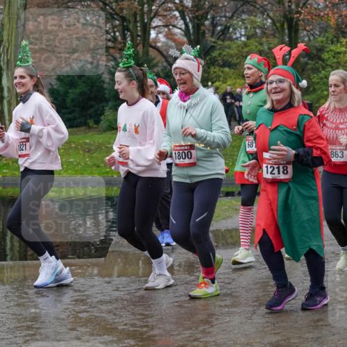 07.12.2025 - St. Pauli X-Mass-Run No. 15 Michael Burmester http://msf.ph/oto/9403512 07.12.2025 10:47:23 Laufen 1821, 1800, 681, 1218, 15, 863, 96, 115 meine-sportfotos.de