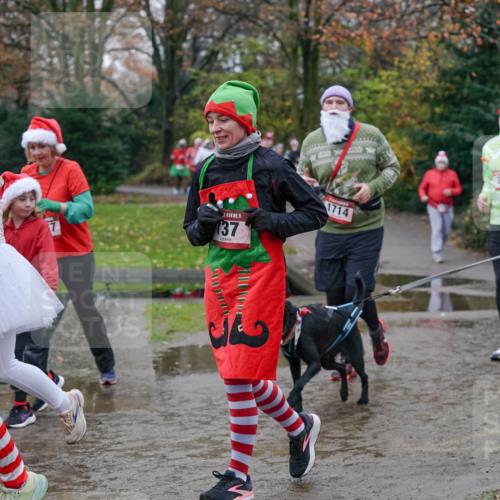 07.12.2025 - St. Pauli X-Mass-Run No. 15 Michael Burmester http://msf.ph/oto/9403517 07.12.2025 10:47:25 Laufen 1157, 15, 137, 1714, 388, 1711 meine-sportfotos.de