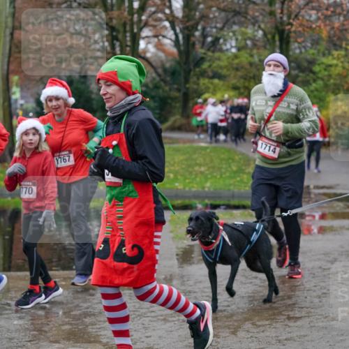 07.12.2025 - St. Pauli X-Mass-Run No. 15 Michael Burmester http://msf.ph/oto/9403521 07.12.2025 10:47:25 Laufen 02, 770, 1767, 1714, 1711 meine-sportfotos.de