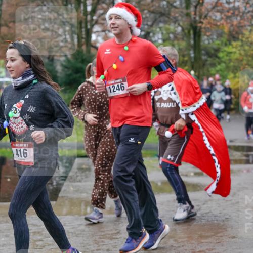 07.12.2025 - St. Pauli X-Mass-Run No. 15 Michael Burmester http://msf.ph/oto/9403532 07.12.2025 10:47:28 Laufen 15, 416, 1246 meine-sportfotos.de