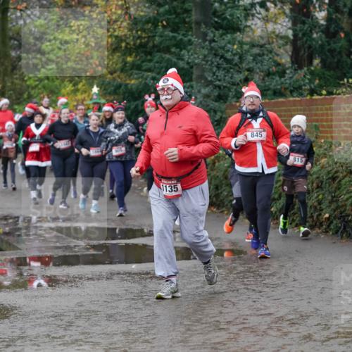 07.12.2025 - St. Pauli X-Mass-Run No. 15 Michael Burmester http://msf.ph/oto/9403542 07.12.2025 10:47:32 Laufen 20, 1135, 845, 15 meine-sportfotos.de