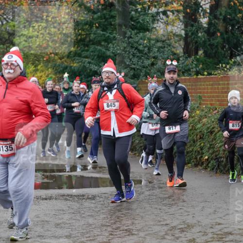 07.12.2025 - St. Pauli X-Mass-Run No. 15 Michael Burmester http://msf.ph/oto/9403546 07.12.2025 10:47:34 Laufen 1135, 1662, 845, 812, 817, 815 meine-sportfotos.de