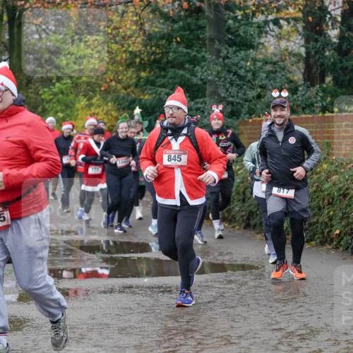07.12.2025 - St. Pauli X-Mass-Run No. 15 Michael Burmester http://msf.ph/oto/9403549 07.12.2025 10:47:34 Laufen 1135, 16621, 845, 817, 815 meine-sportfotos.de