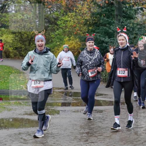07.12.2025 - St. Pauli X-Mass-Run No. 15 Michael Burmester http://msf.ph/oto/9403567 07.12.2025 10:47:38 Laufen 812, 1645, 909, 832, 1664, 841 meine-sportfotos.de