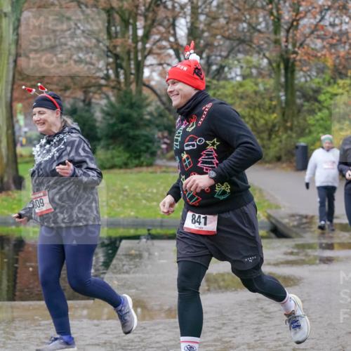 07.12.2025 - St. Pauli X-Mass-Run No. 15 Michael Burmester http://msf.ph/oto/9403576 07.12.2025 10:47:40 Laufen 09, 841, 1662, 1664 meine-sportfotos.de