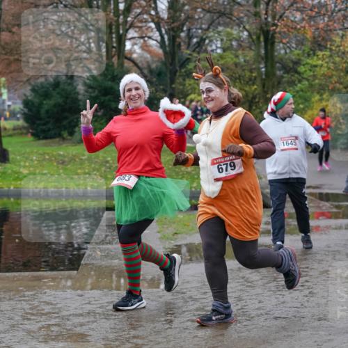 07.12.2025 - St. Pauli X-Mass-Run No. 15 Michael Burmester http://msf.ph/oto/9403607 07.12.2025 10:47:46 Laufen 683, 15, 679, 1645, 1646, 1647 meine-sportfotos.de