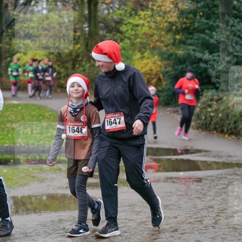 07.12.2025 - St. Pauli X-Mass-Run No. 15 Michael Burmester http://msf.ph/oto/9403611 07.12.2025 10:47:48 Laufen 15, 1645, 15, 1640, 15, 1647 meine-sportfotos.de