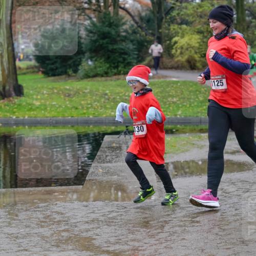 07.12.2025 - St. Pauli X-Mass-Run No. 15 Michael Burmester http://msf.ph/oto/9403632 07.12.2025 10:47:54 Laufen 15, 130, 5, 1125 meine-sportfotos.de