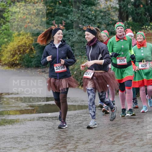07.12.2025 - St. Pauli X-Mass-Run No. 15 Michael Burmester http://msf.ph/oto/9403642 07.12.2025 10:48:03 Laufen 3256, 3241, 375, 425 meine-sportfotos.de