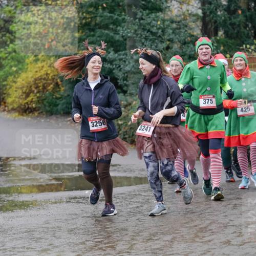 07.12.2025 - St. Pauli X-Mass-Run No. 15 Michael Burmester http://msf.ph/oto/9403643 07.12.2025 10:48:03 Laufen 3256, 3241, 375, 425 meine-sportfotos.de
